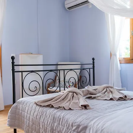 Bougainvillea Tree House Prázdninový dům *