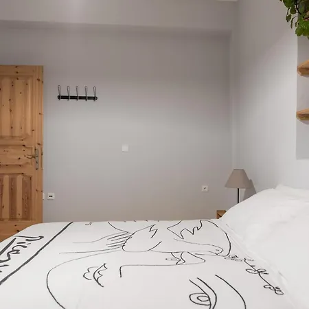 Prázdninový dům Bougainvillea Tree House *