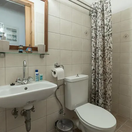 Bougainvillea Tree House Prázdninový dům Chavriáta