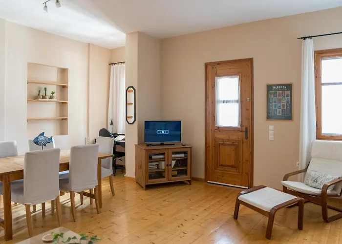 Bougainvillea Tree House Holiday home Chavriata